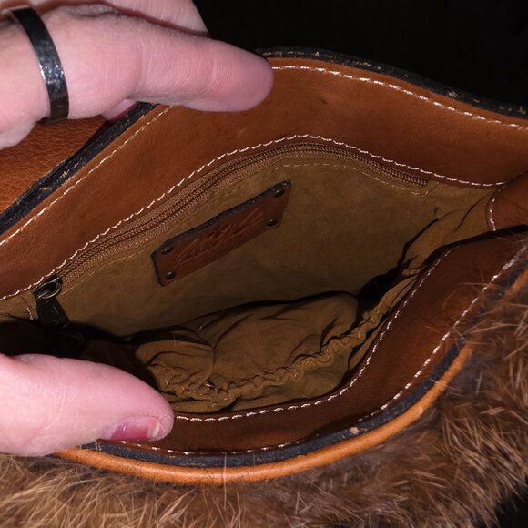 Patricia Neal rabbit hand bag - Picture 3 of 5